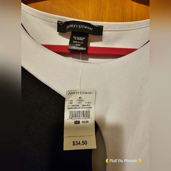 Ashley Stewart Two-Tone Cut Out Crop Top 18/20 White & Black - Picture 2 of 3